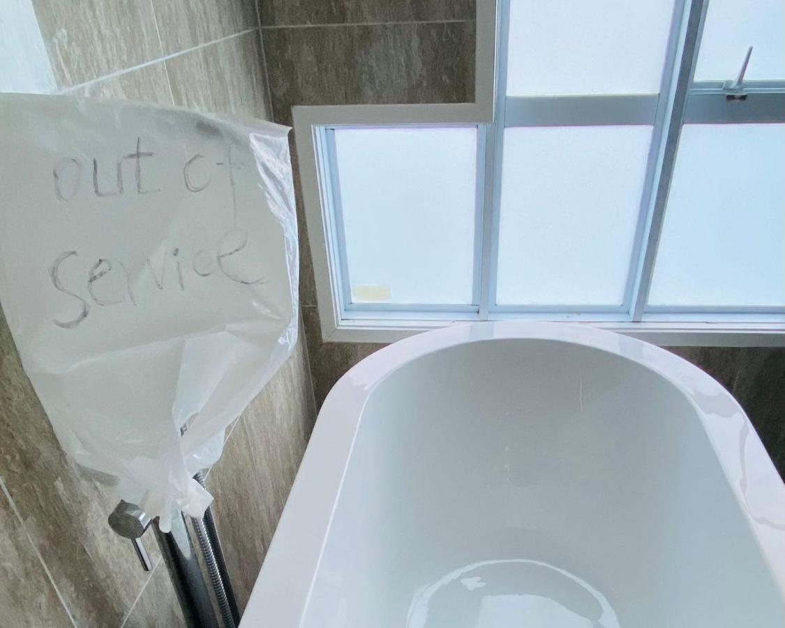 Queenroomsharedbathroom2Aldult-204 (Adults Only) Auckland Ngoại thất bức ảnh